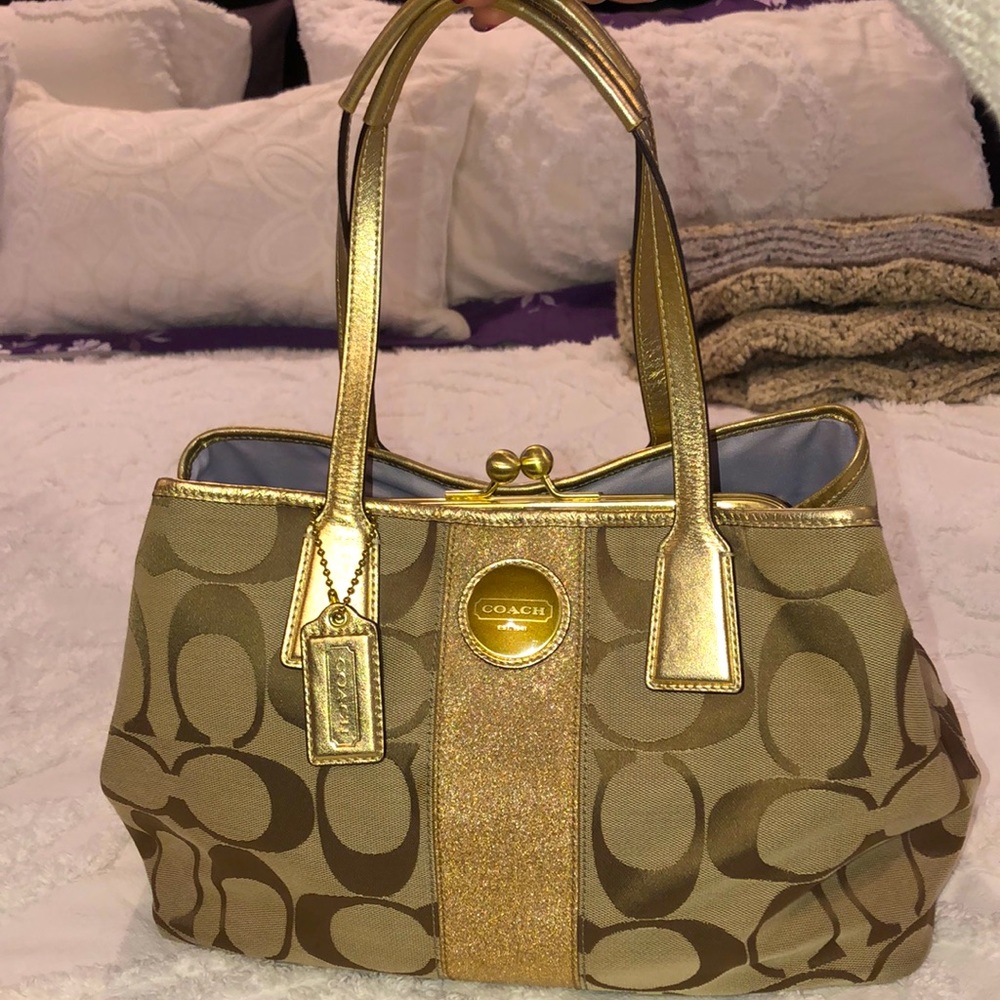 Coach Kiss Lock Satchel signature logo
